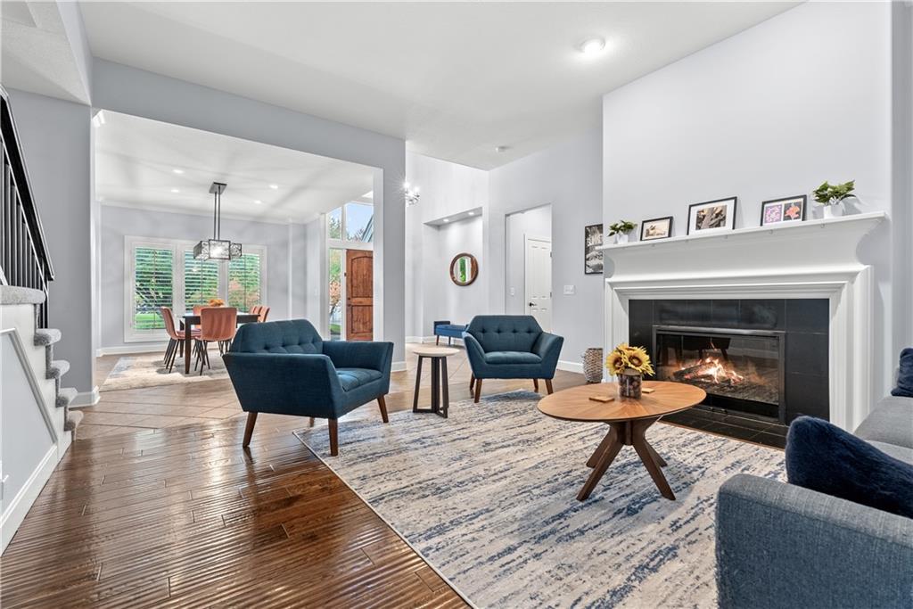 Listing Photo MLS #HMS2583883