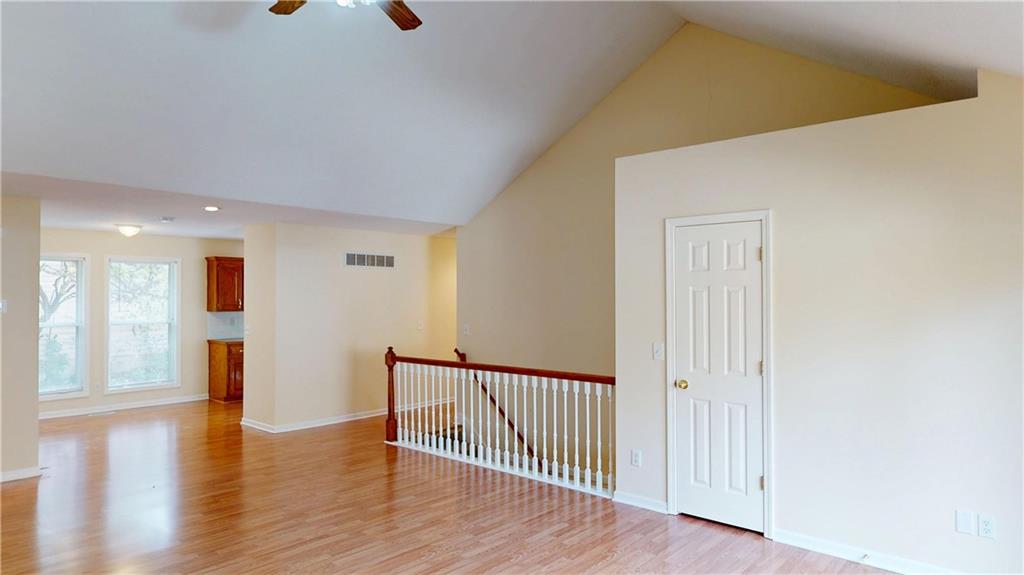 Listing Photo MLS #HMS2584171