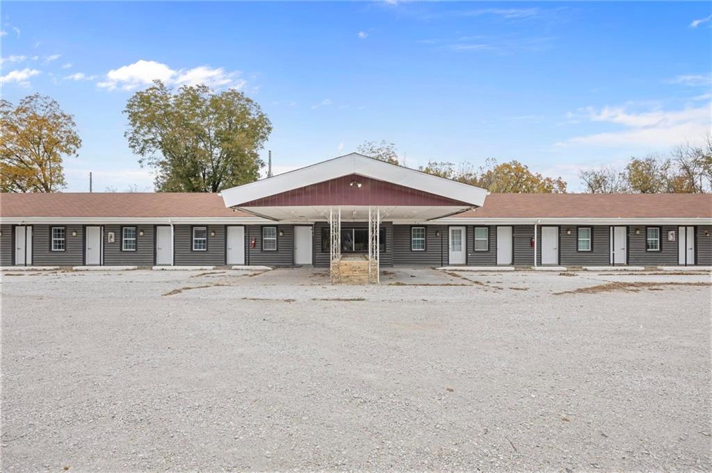 Listing Photo MLS #HMS2586783