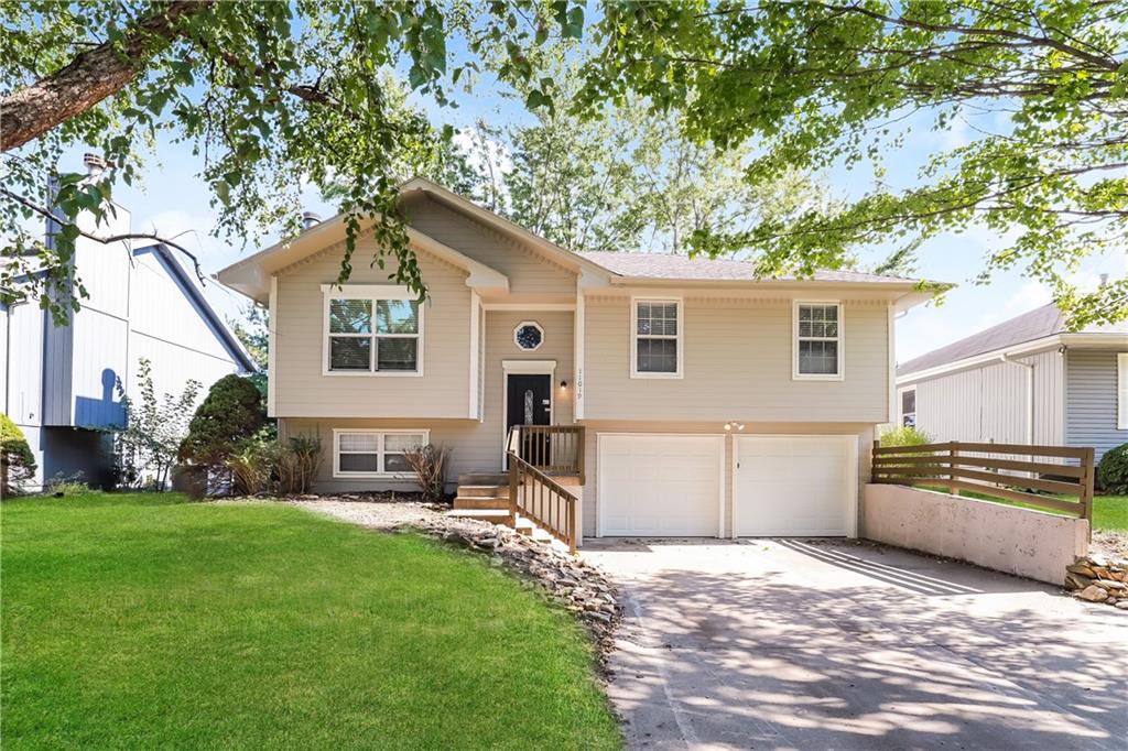 Listing Photo MLS #HMS2587162