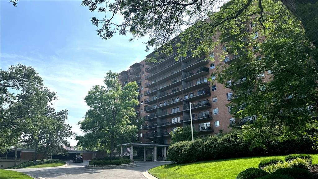 Listing Photo MLS #HMS2587266