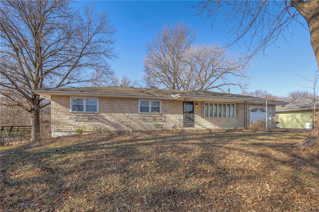 Listing Photo MLS #HMS2587975