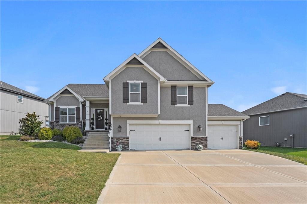 Listing Photo MLS #HMS2588125