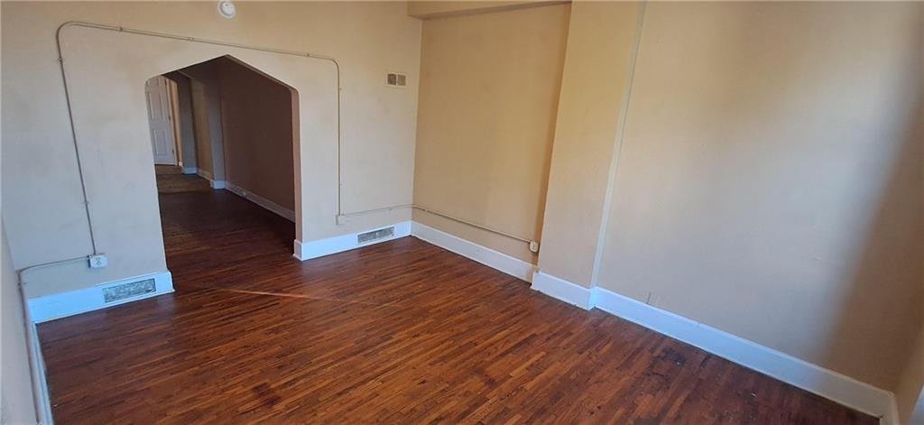 Listing Photo MLS #HMS2588129