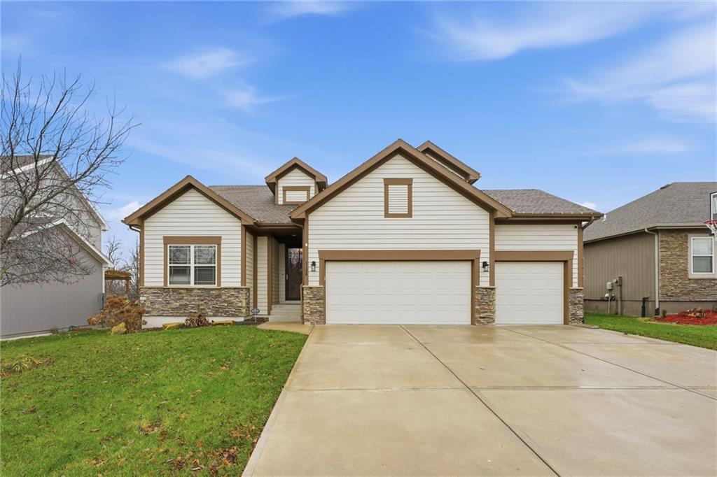 Listing Photo MLS #HMS2588821