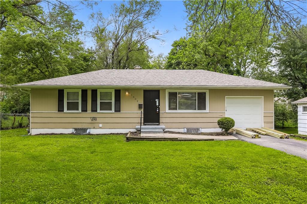 Listing Photo MLS #HMS2591858