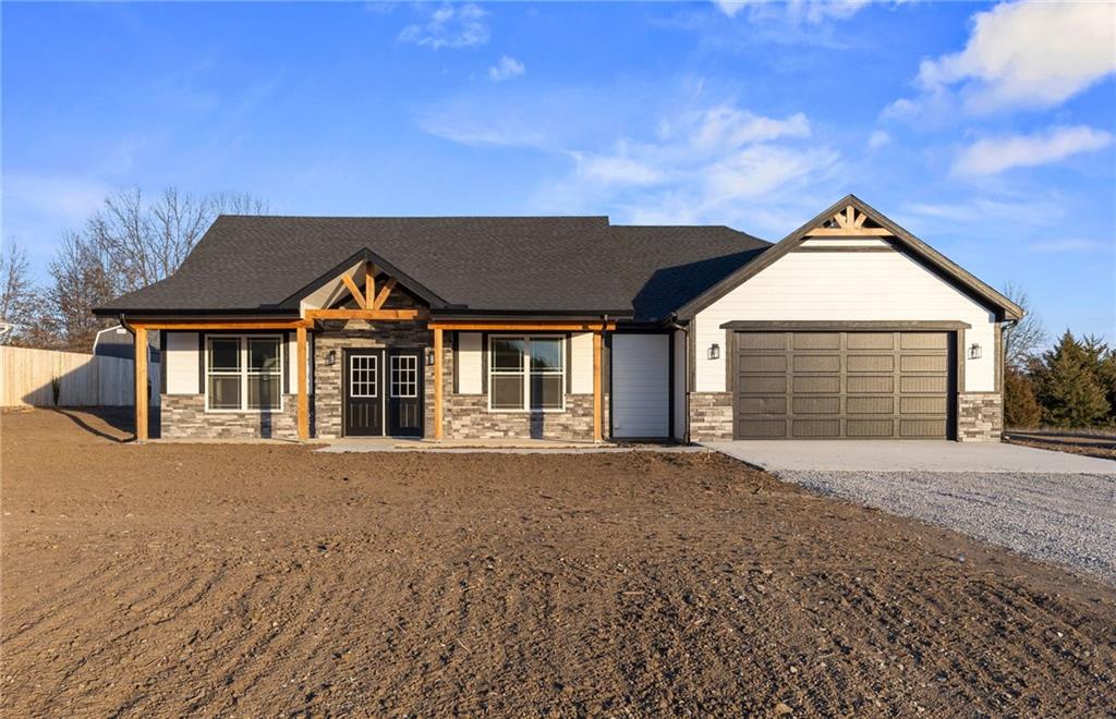 Listing Photo MLS #HMS2591904