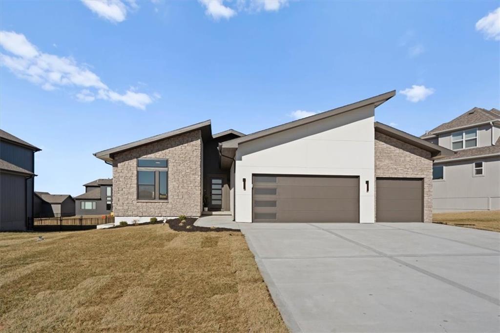 Listing Photo MLS #HMS2592026