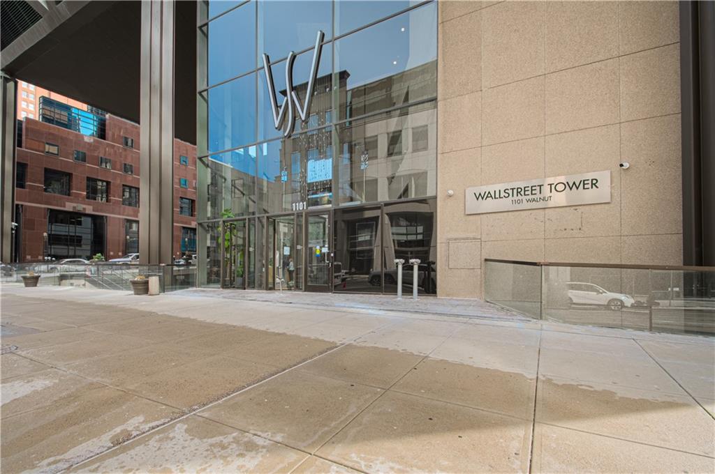 Listing Photo MLS #HMS2594296