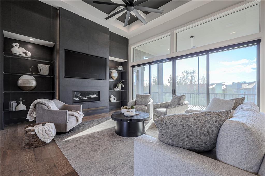 Listing Photo MLS #HMS2594986