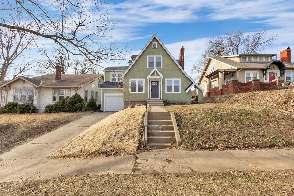 Listing Photo MLS #HMS2595811