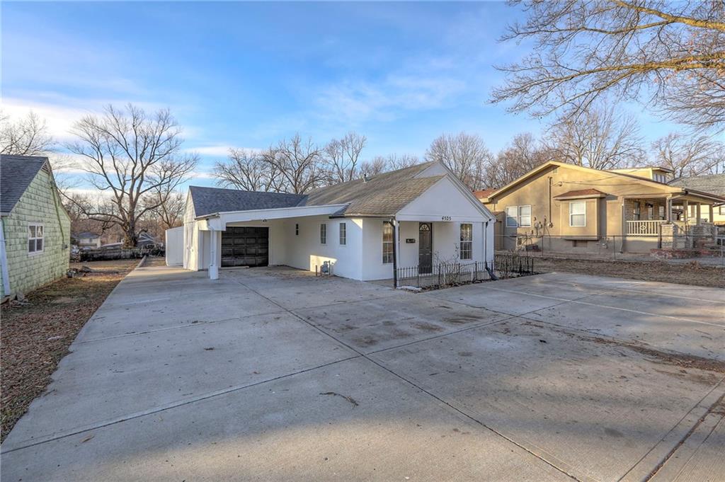 Listing Photo MLS #HMS2597087