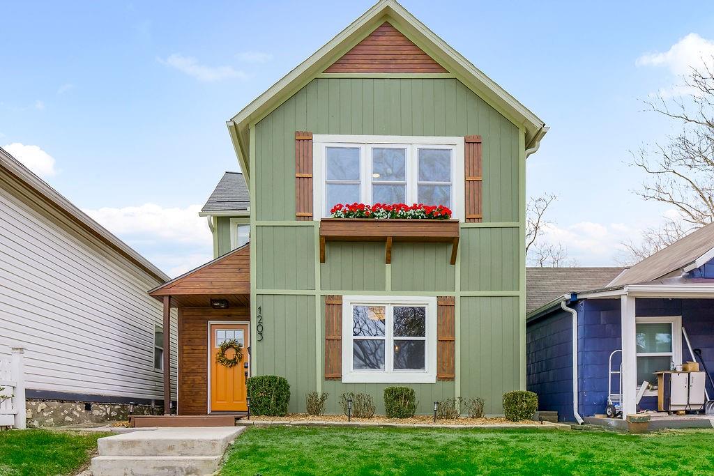 Listing Photo MLS #HMS2597119