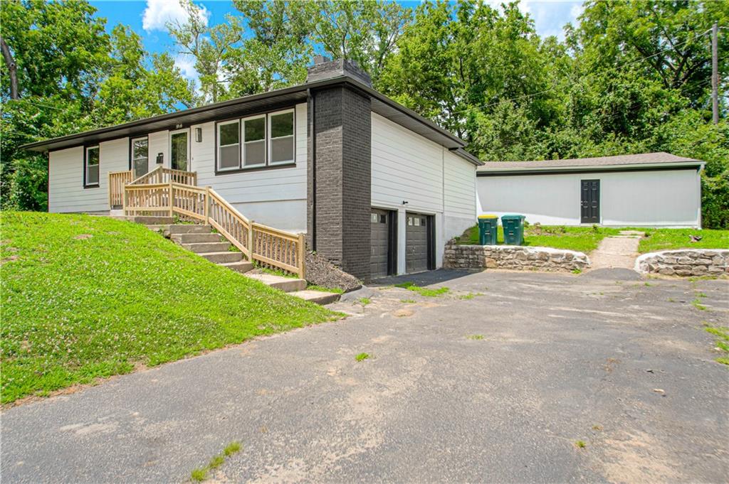 Listing Photo MLS #HMS2598923