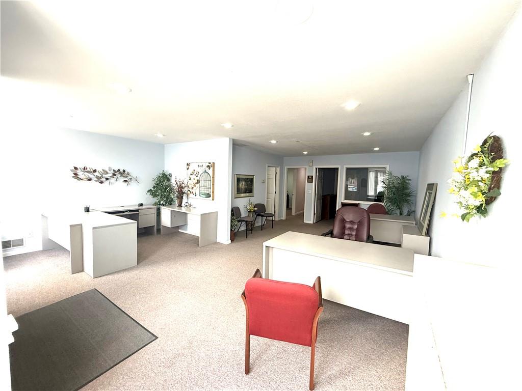 Listing Photo MLS #HMS2600982