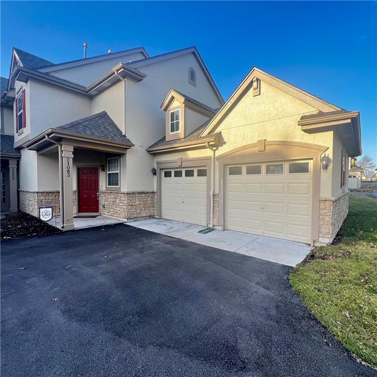 Listing Photo MLS #HMS2602733