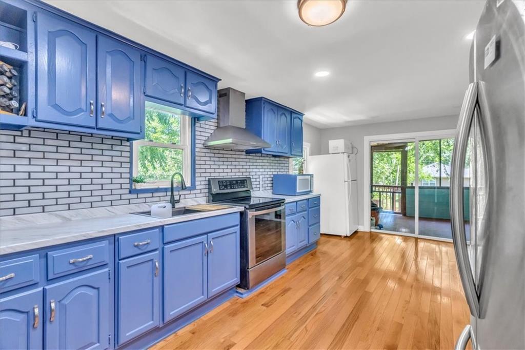 Listing Photo MLS #HMS2603261