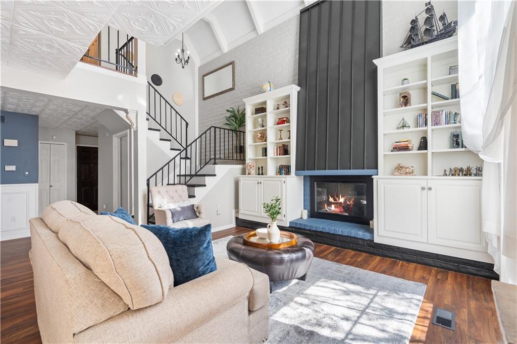 Listing Photo MLS #HMS2603422