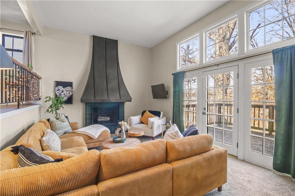 Listing Photo MLS #HMS2603928