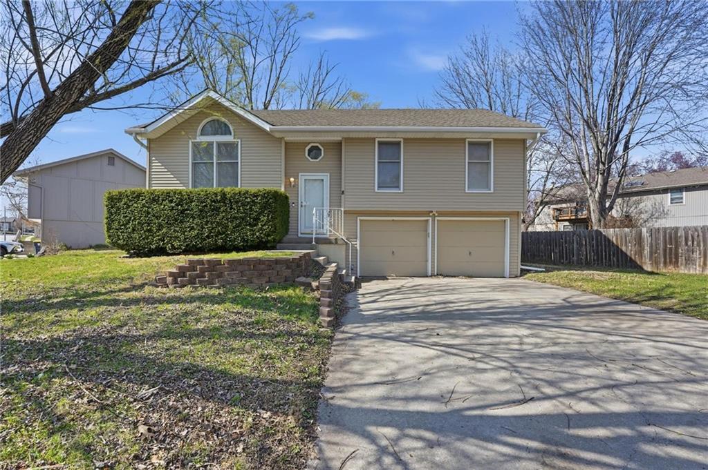 Listing Photo MLS #HMS2605677