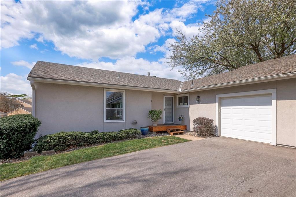 Listing Photo MLS #HMS2605726