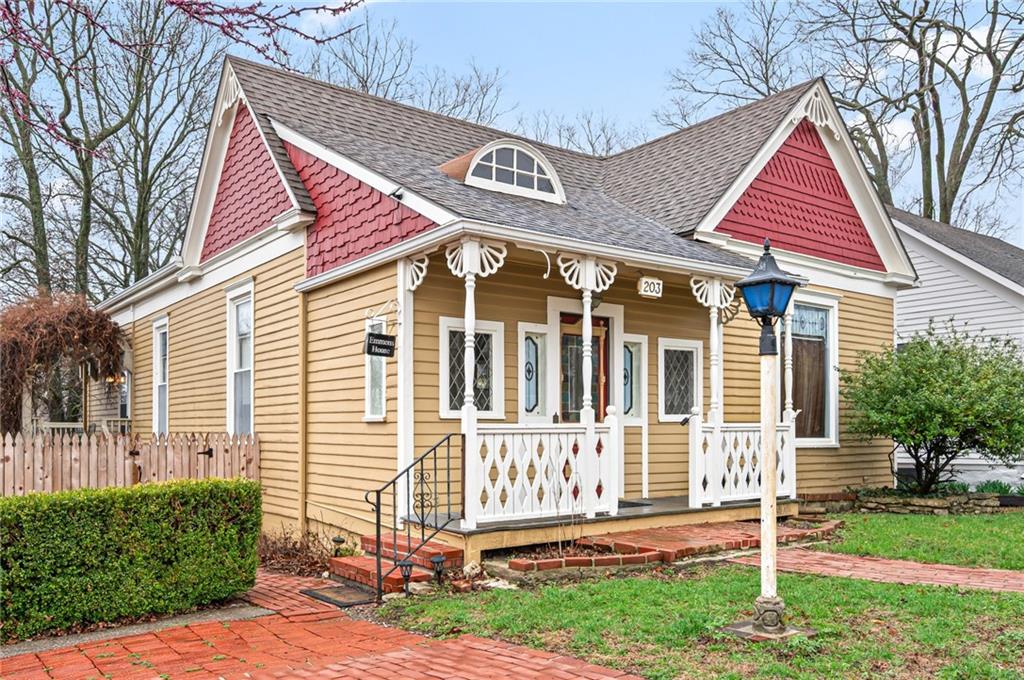 Listing Photo MLS #HMS2605899