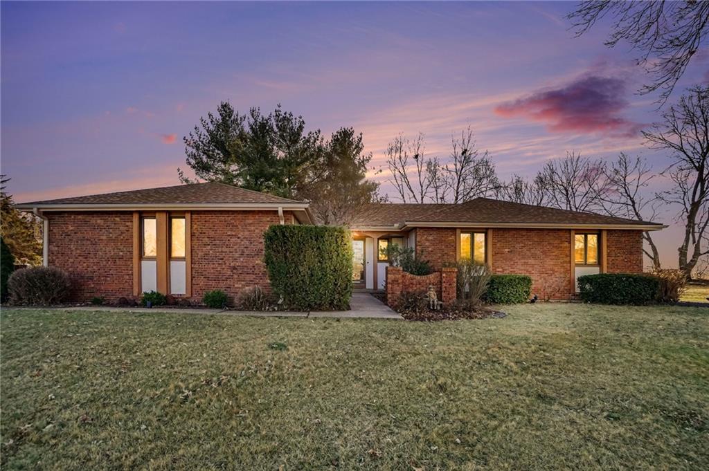 Listing Photo MLS #HMS2606185