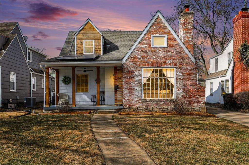 Listing Photo MLS #HMS2606657