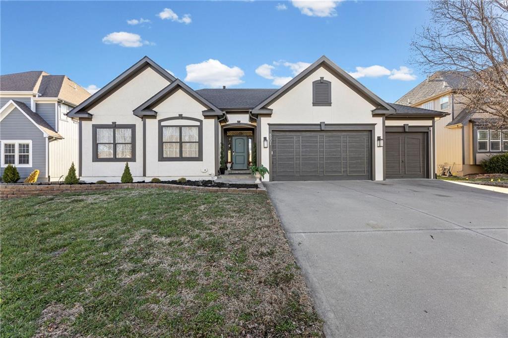 Listing Photo MLS #HMS2606962