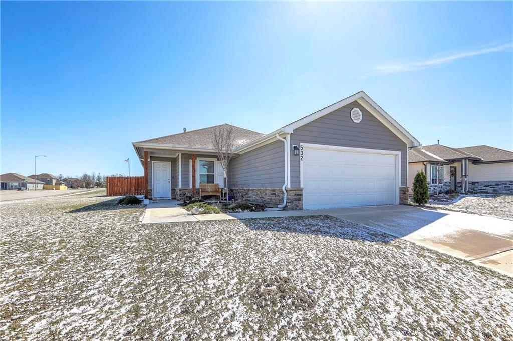 Listing Photo MLS #HMS2607293