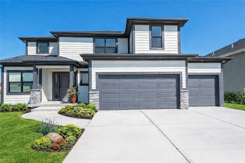 Listing Photo MLS #HMS2607331