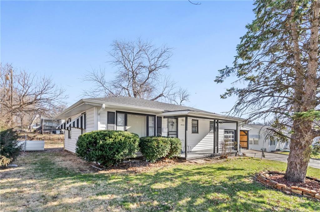 Listing Photo MLS #HMS2607905