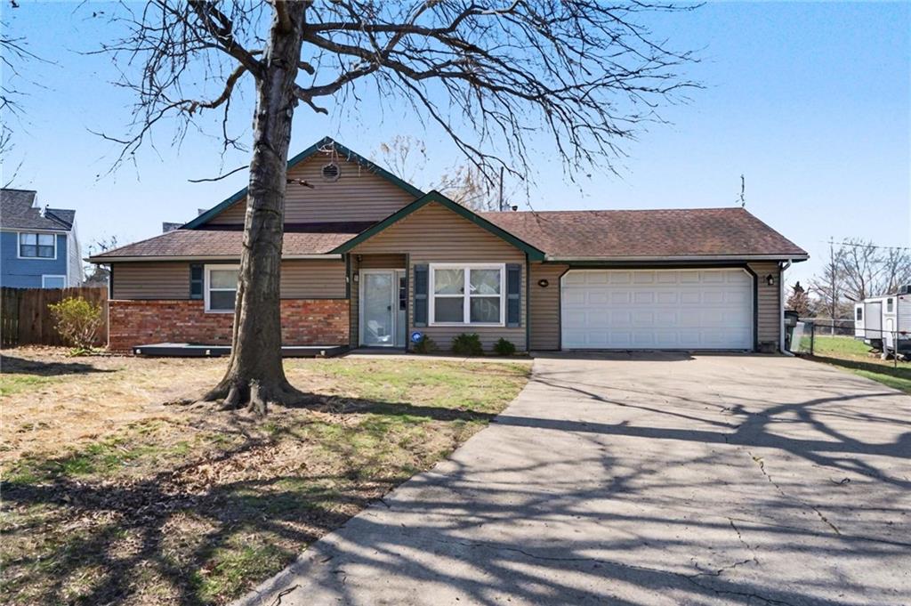 Listing Photo MLS #HMS2608088