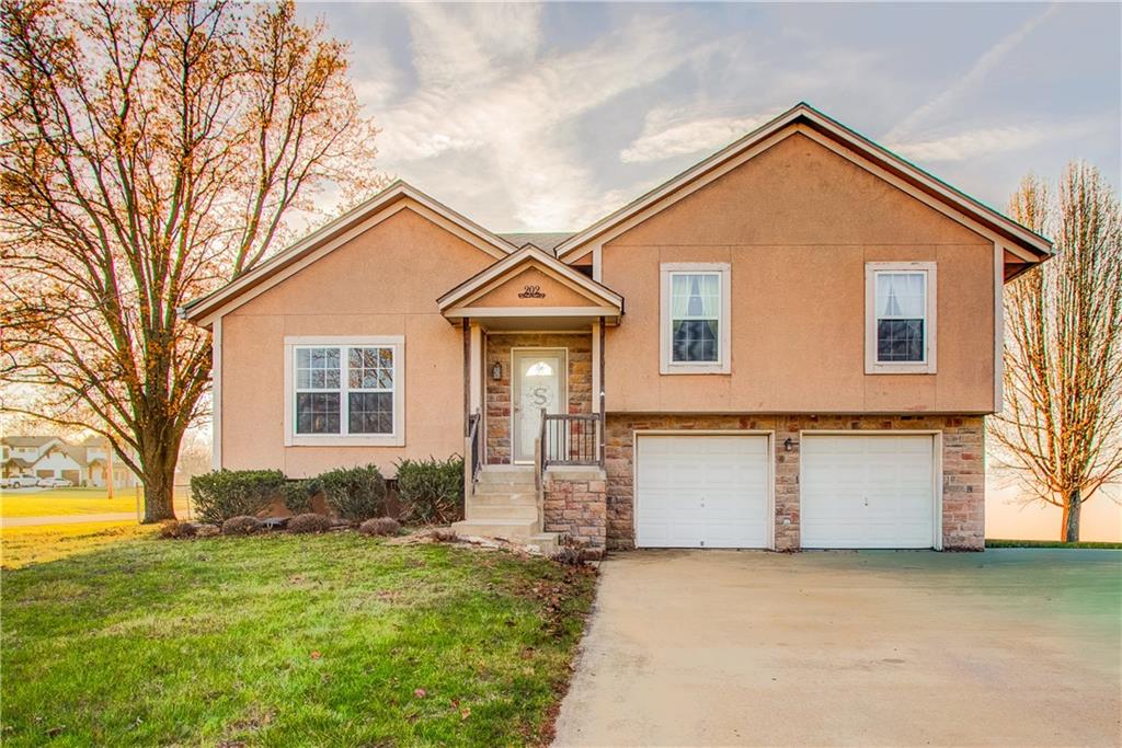 Listing Photo MLS #HMS2608155