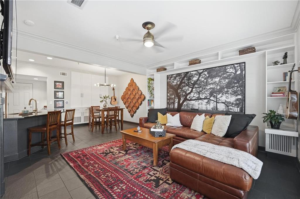 Listing Photo MLS #HMS2608625