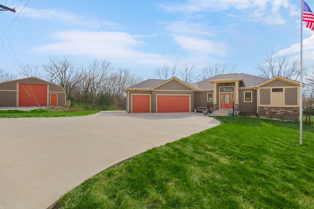 Listing Photo MLS #HMS2608687