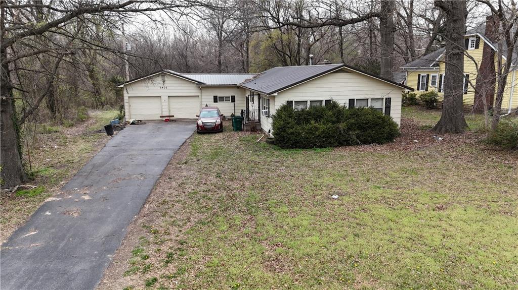 Listing Photo MLS #HMS2609048