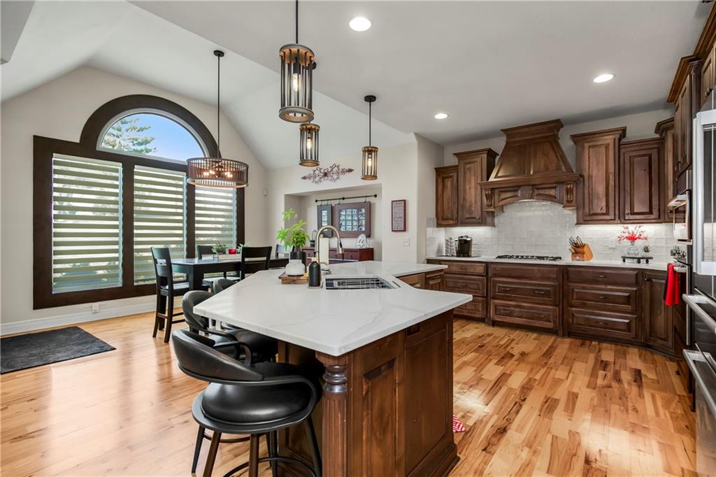 Listing Photo MLS #HMS2609115