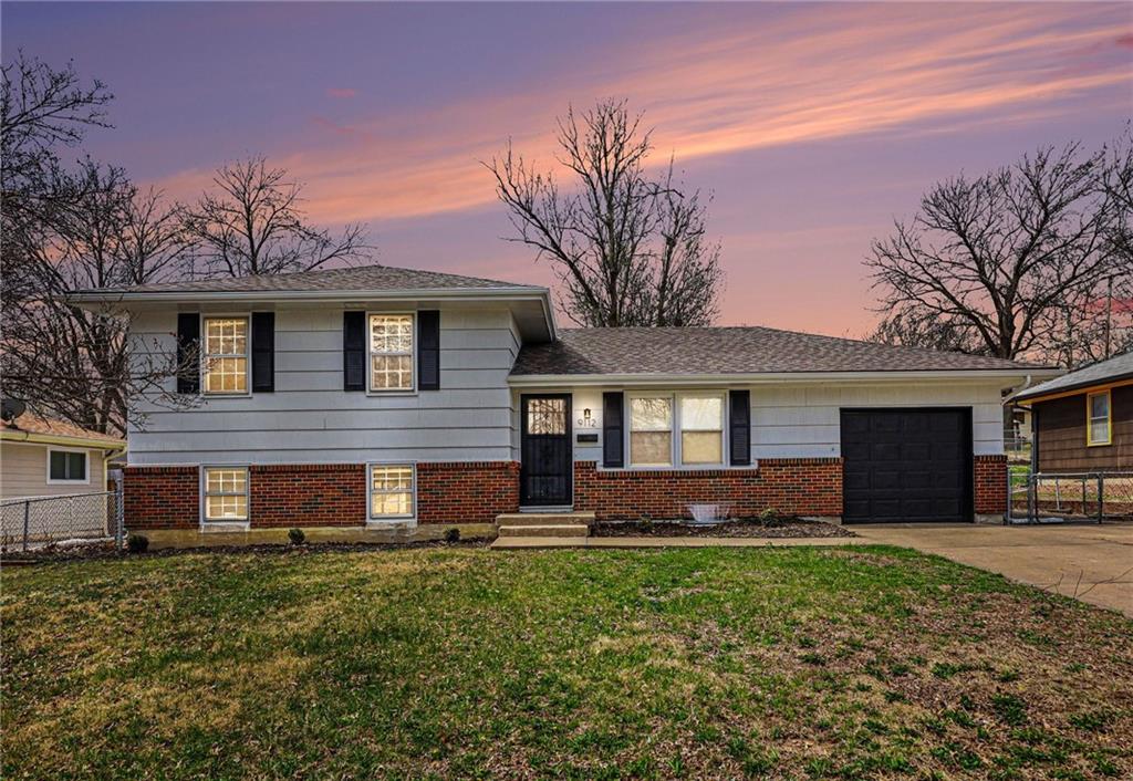 Listing Photo MLS #HMS2609120