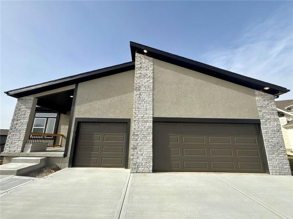 Listing Photo MLS #HMS2609128