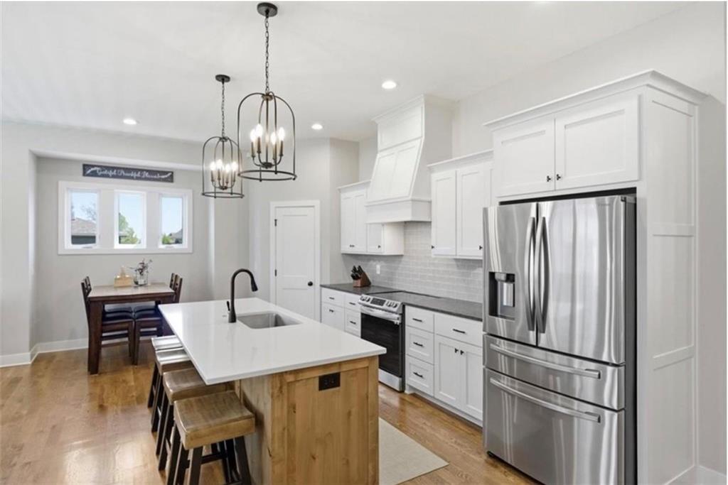 Listing Photo MLS #HMS2609149