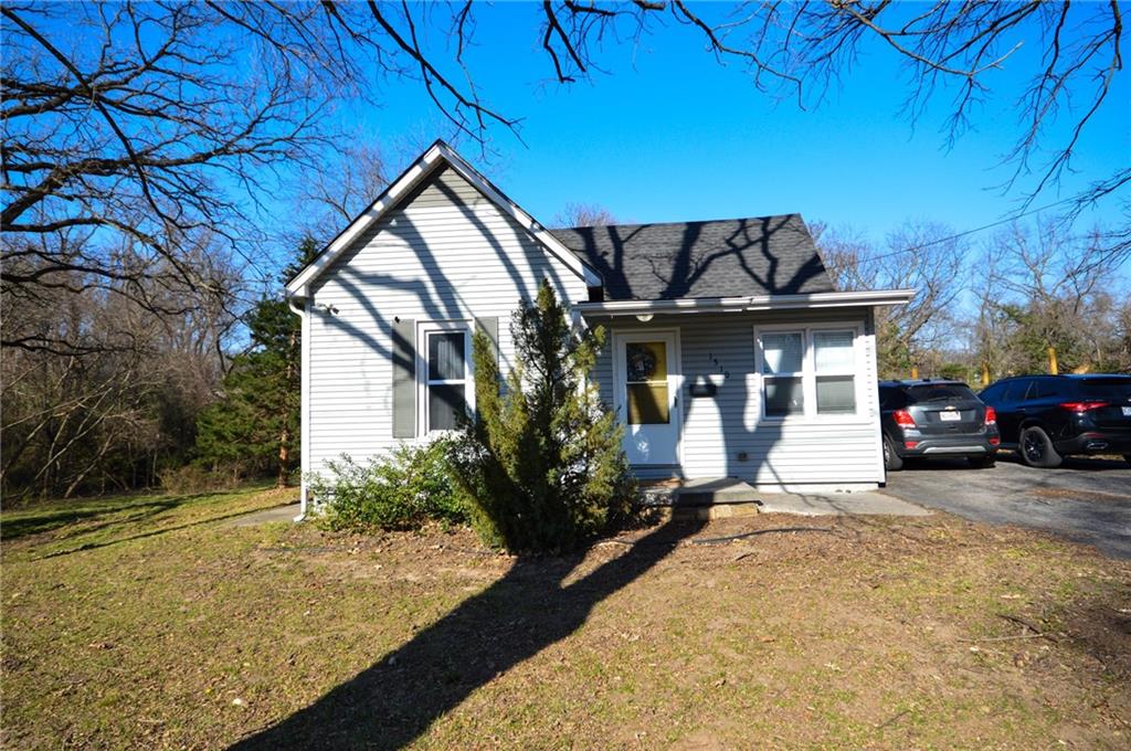 Listing Photo MLS #HMS2609176