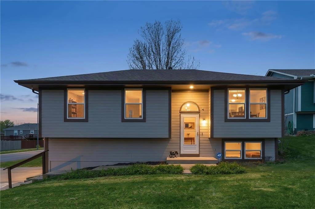 Listing Photo MLS #HMS2609448