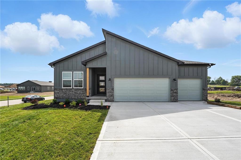 Listing Photo MLS #HMS2609478