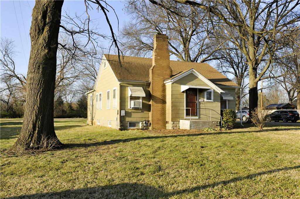 Listing Photo MLS #HMS2609606