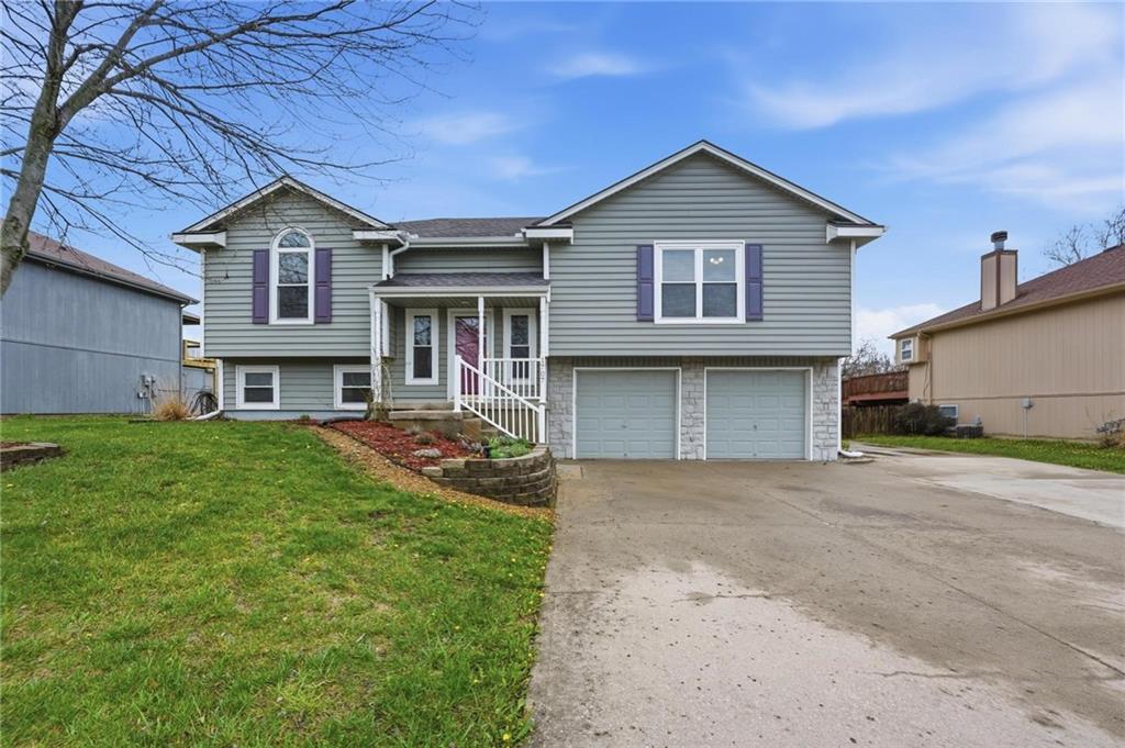 Listing Photo MLS #HMS2610246