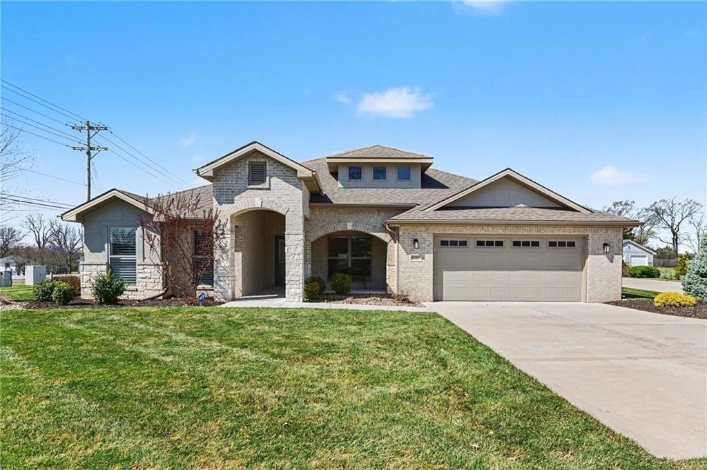 Listing Photo MLS #HMS2610410