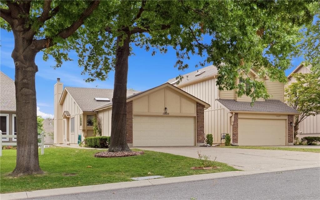 Listing Photo MLS #HMS2610429