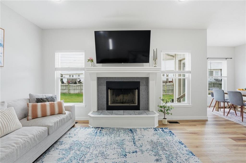 Listing Photo MLS #HMS2610728