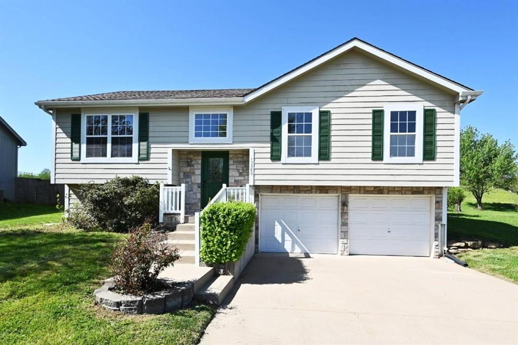 Listing Photo MLS #HMS2612139